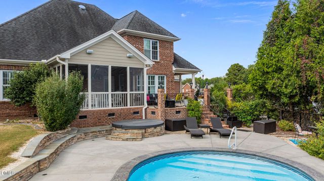 16 Tudor Way, Angier, NC 27501