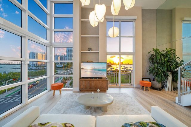 1701 Sunset Harbour Dr L501, Miami Beach, FL 33139