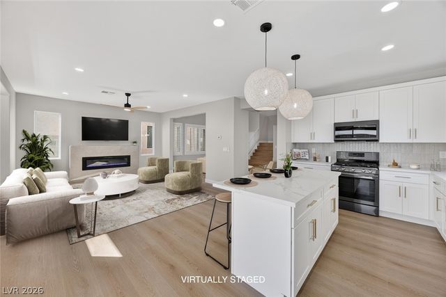 4652 Yellow Harbor Street, Las Vegas, NV 89129