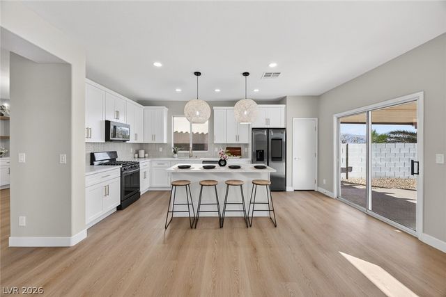 4652 Yellow Harbor Street, Las Vegas, NV 89129