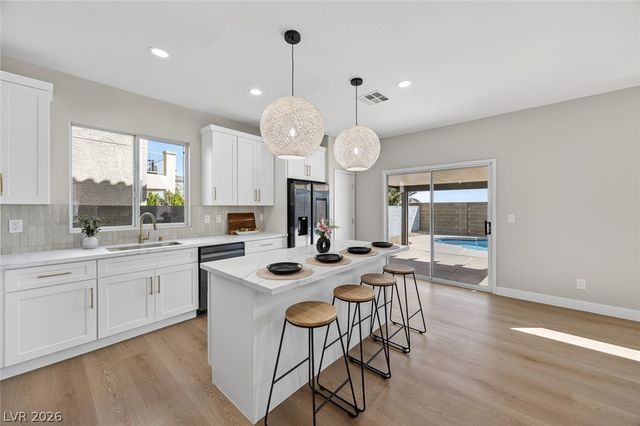 4652 Yellow Harbor Street, Las Vegas, NV 89129