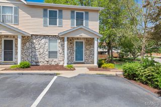 1321 Sunny Trail Court F, O'fallon, MO 63366