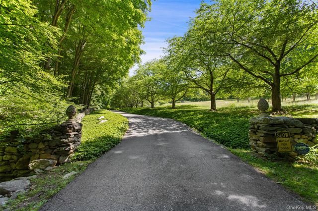 242 Croton Lake Road, Katonah, NY 10536