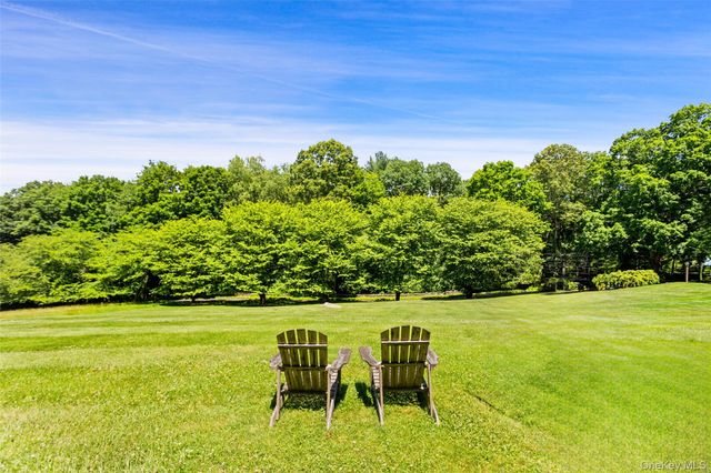 242 Croton Lake Road, Katonah, NY 10536
