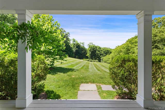 242 Croton Lake Road, Katonah, NY 10536