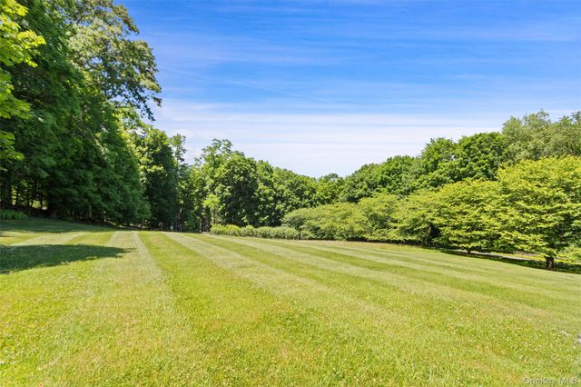 242 Croton Lake Road, Katonah, NY 10536