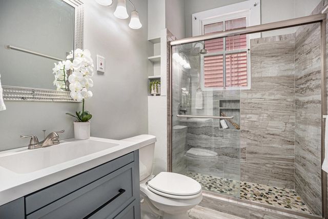 811 Church Street, Galveston, TX 77550