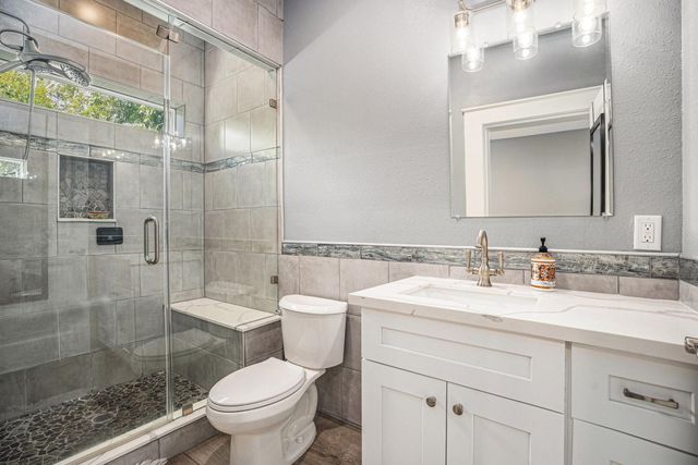 811 Church Street, Galveston, TX 77550