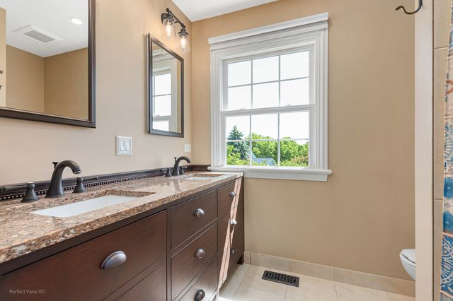 17325 W Westwind Drive, Gurnee, IL 60031