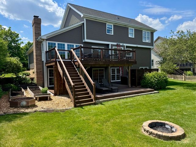 17325 W Westwind Drive, Gurnee, IL 60031