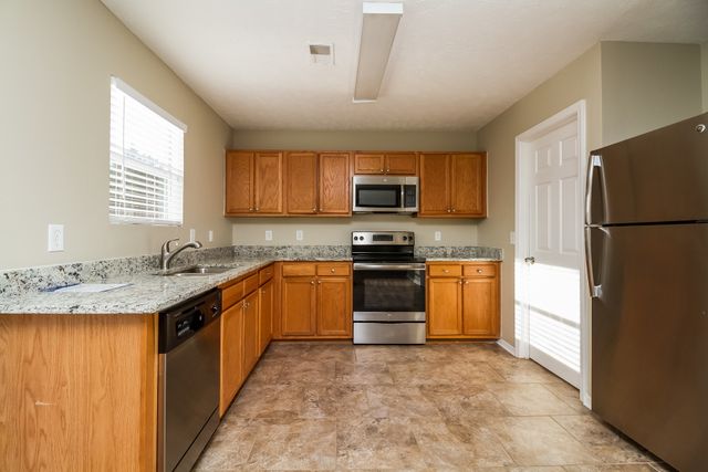 2134 Carlton Ln, Thompsons Station, TN 37179