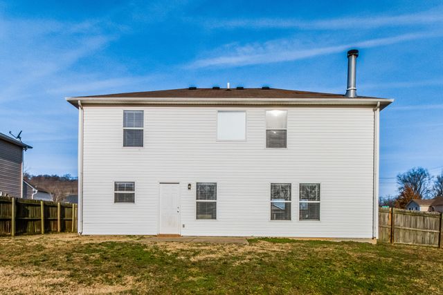 2134 Carlton Ln, Thompsons Station, TN 37179