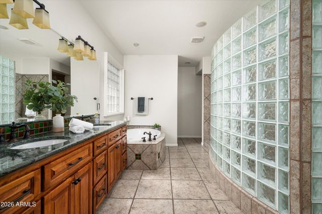 3449 E LIONS Street, Phoenix, AZ 85018