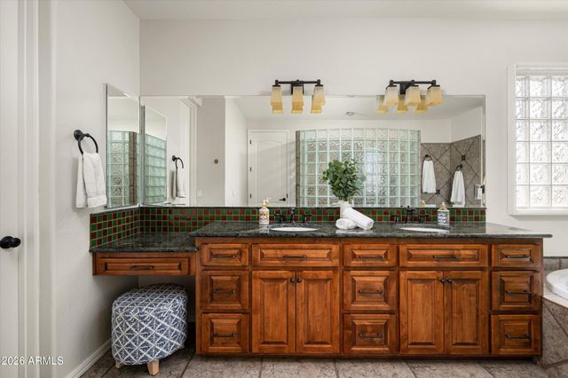 3449 E LIONS Street, Phoenix, AZ 85018