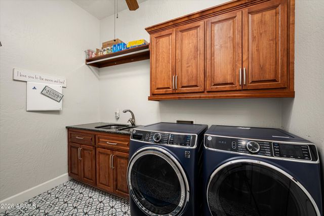 3449 E LIONS Street, Phoenix, AZ 85018