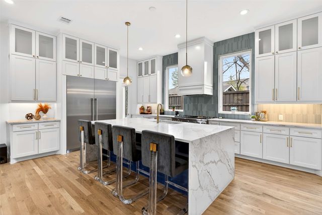 5940 Bryan Parkway, Dallas, TX 75206