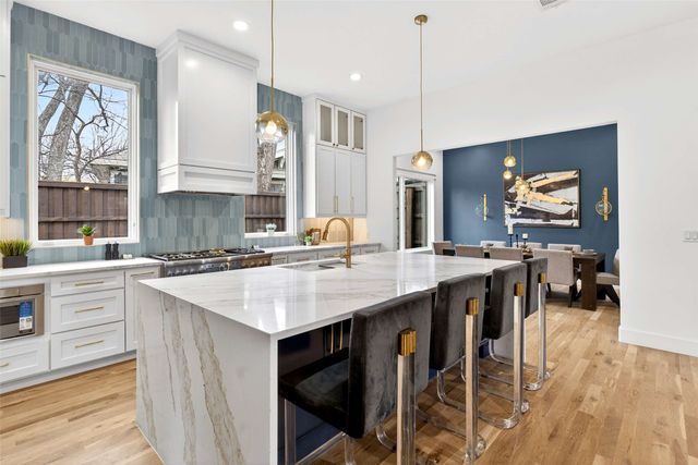 5940 Bryan Parkway, Dallas, TX 75206