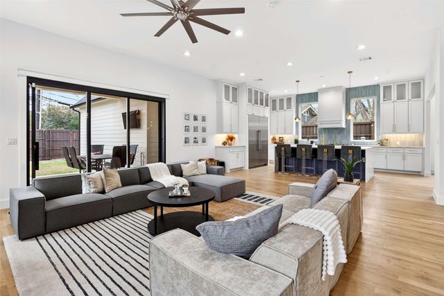 5940 Bryan Parkway, Dallas, TX 75206