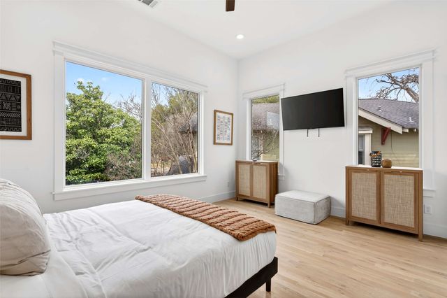 5940 Bryan Parkway, Dallas, TX 75206