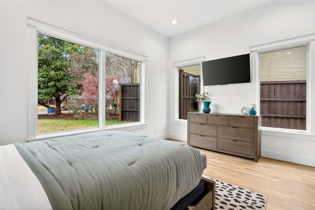 5940 Bryan Parkway, Dallas, TX 75206