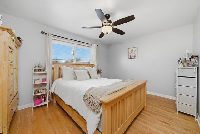 8930 Mcvicker Avenue, Oak Lawn, IL 60453