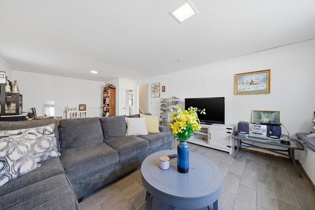 8930 Mcvicker Avenue, Oak Lawn, IL 60453