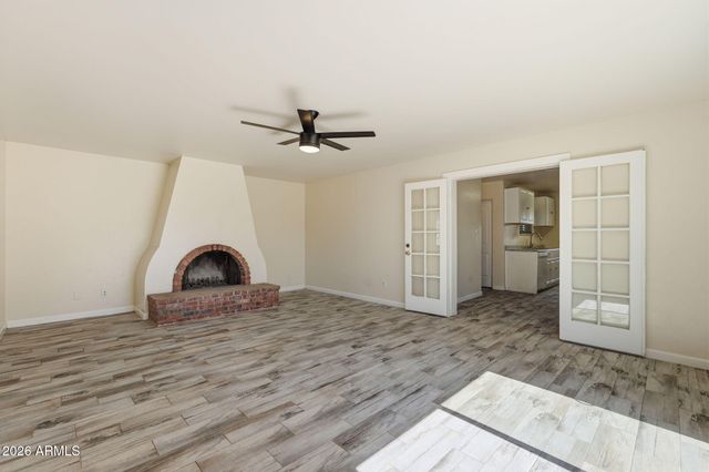 209 E MCMURRAY Boulevard, Casa Grande, AZ 85122