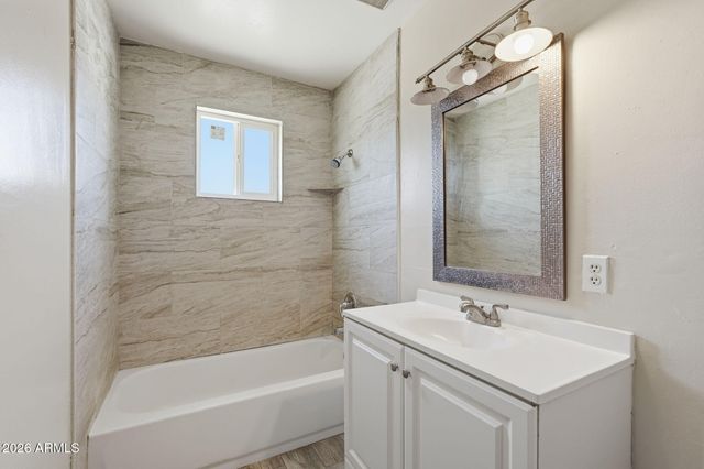 209 E MCMURRAY Boulevard, Casa Grande, AZ 85122
