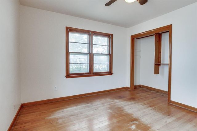 5345 NW 44th Street, Warr Acres, OK 73122