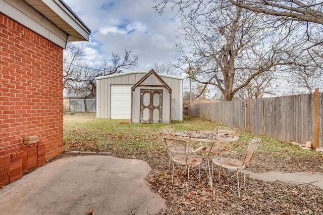 5345 NW 44th Street, Warr Acres, OK 73122