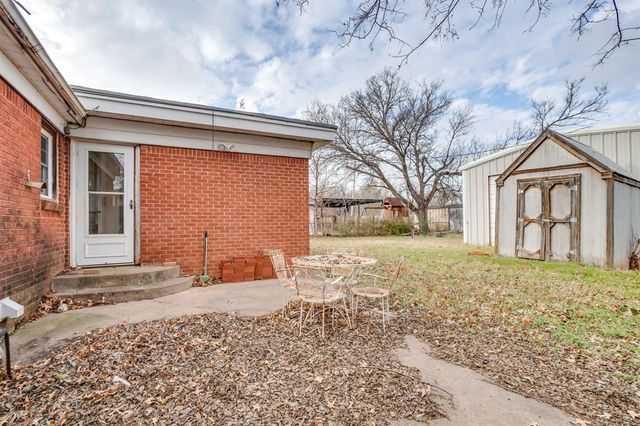 5345 NW 44th Street, Warr Acres, OK 73122