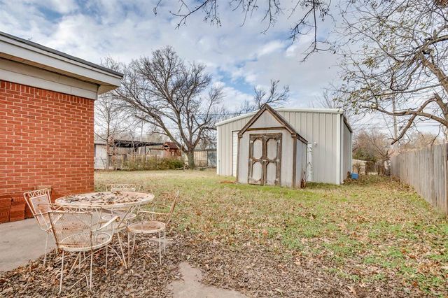 5345 NW 44th Street, Warr Acres, OK 73122