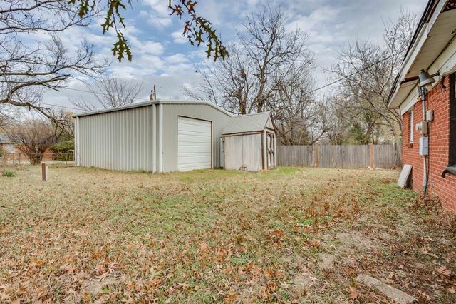 5345 NW 44th Street, Warr Acres, OK 73122