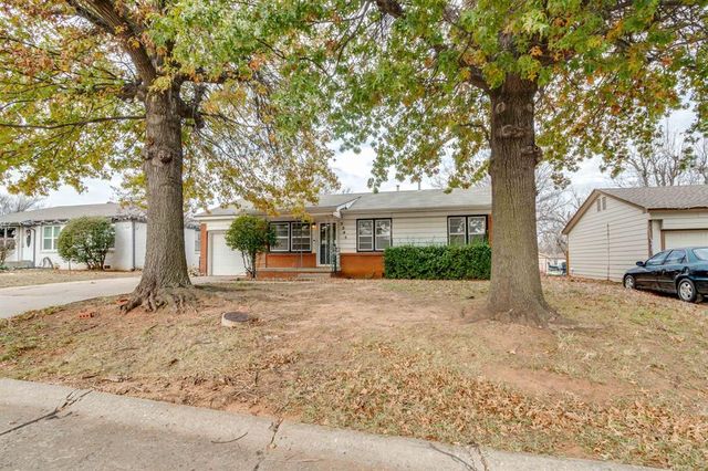 5345 NW 44th Street, Warr Acres, OK 73122