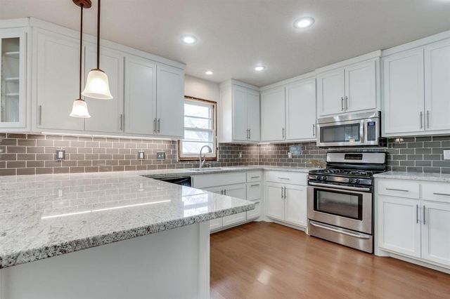 5345 NW 44th Street, Warr Acres, OK 73122