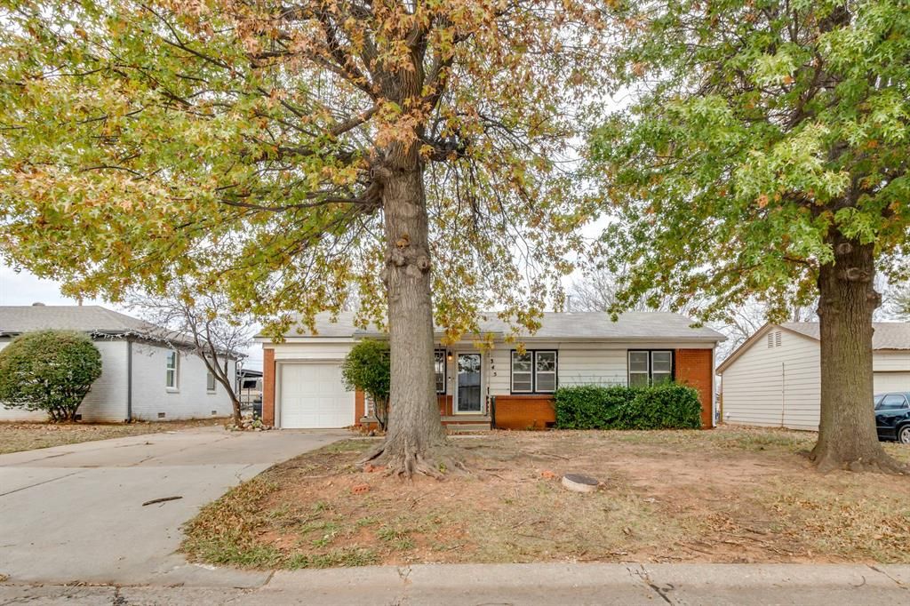 5345 NW 44th Street, Warr Acres, OK 73122