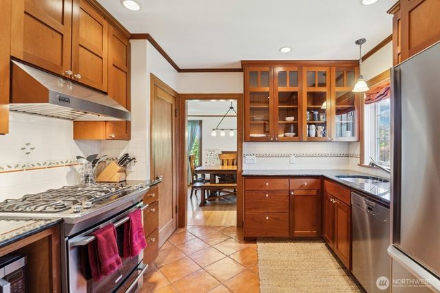 2620 Queen Anne Ave N, Seattle, WA 98109