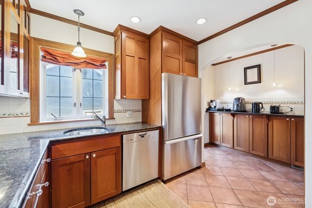 2620 Queen Anne Ave N, Seattle, WA 98109