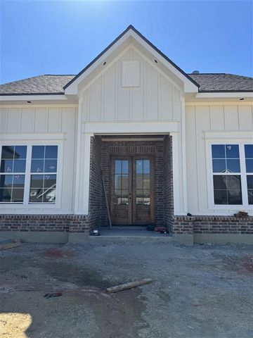 2769 Blackwater Way, Lake Charles, LA 70611