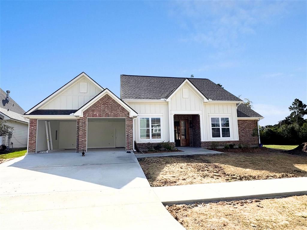 2769 Blackwater Way, Lake Charles, LA 70611