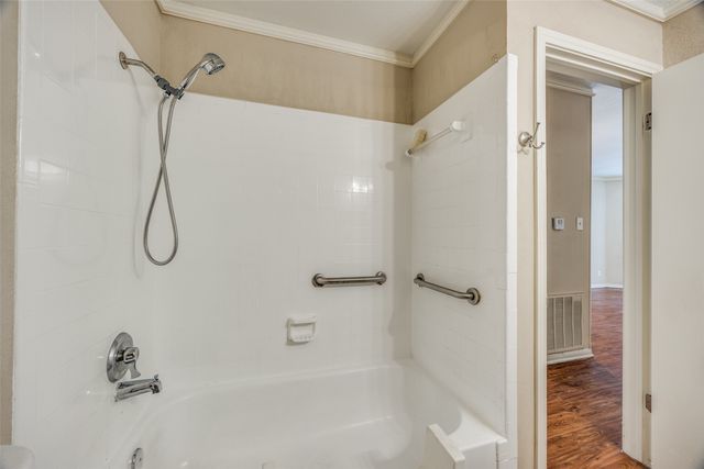 8545 Midpark Road 47, Dallas, TX 75240