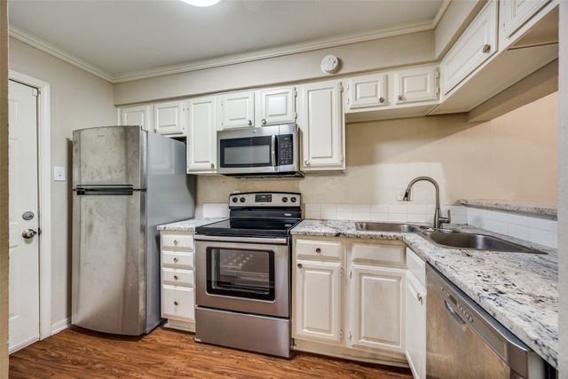 8545 Midpark Road 47, Dallas, TX 75240