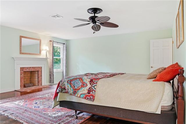 33 Whittakers Mill RD, Williamsburg, VA 23185