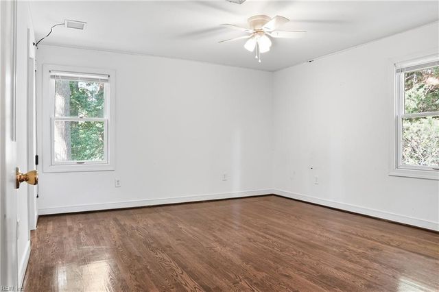 33 Whittakers Mill RD, Williamsburg, VA 23185