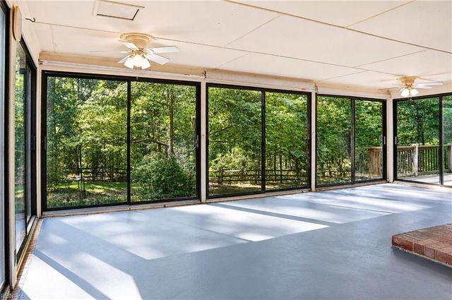33 Whittakers Mill RD, Williamsburg, VA 23185