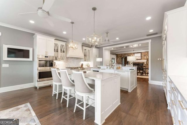 4601 N Browning Bridge Road, Gainesville, GA 30506