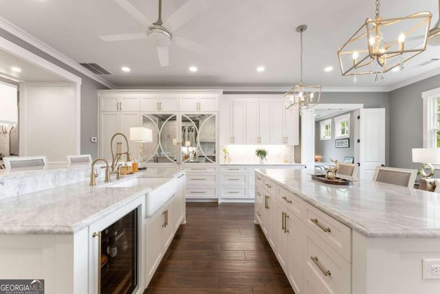 4601 N Browning Bridge Road, Gainesville, GA 30506