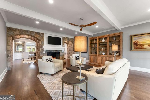 4601 N Browning Bridge Road, Gainesville, GA 30506