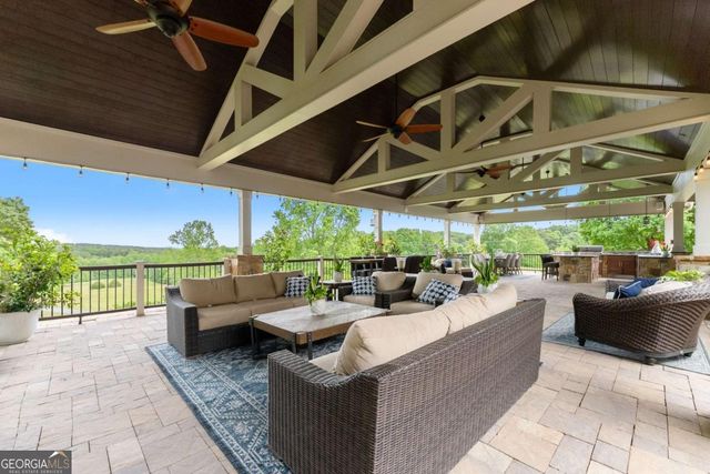 4601 N Browning Bridge Road, Gainesville, GA 30506