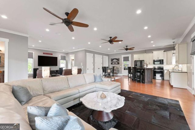 4601 N Browning Bridge Road, Gainesville, GA 30506